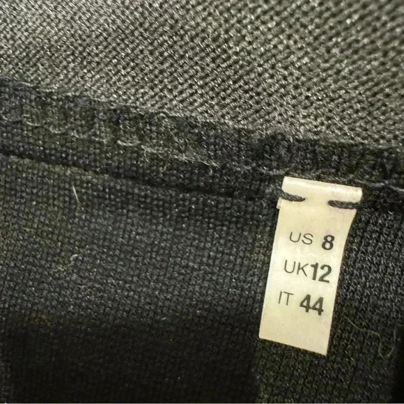 Elie Tahari black black skirt with a criss cross stretch waist zip up back sz 8 - Picture 6 of 11